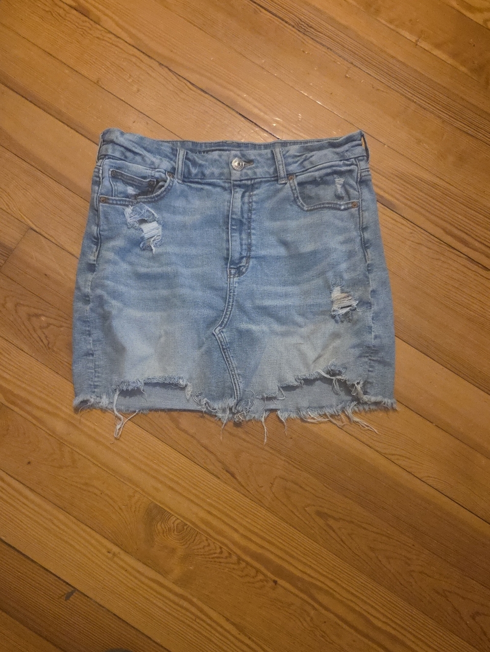 American Eagle Outfitters Light Blue Distressed Denim Mini Skirt